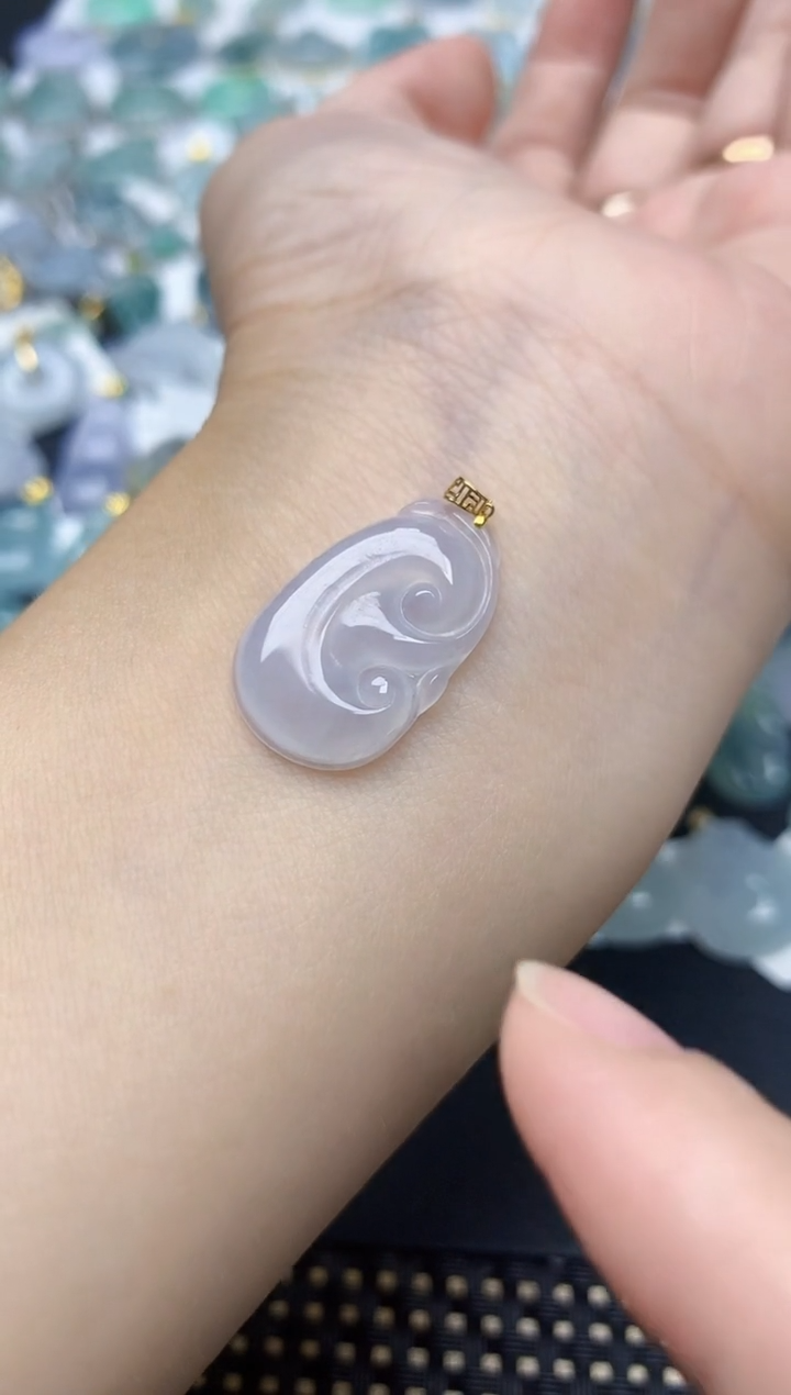 颈饰18K金镶嵌翡翠天然缅甸A货翡翠