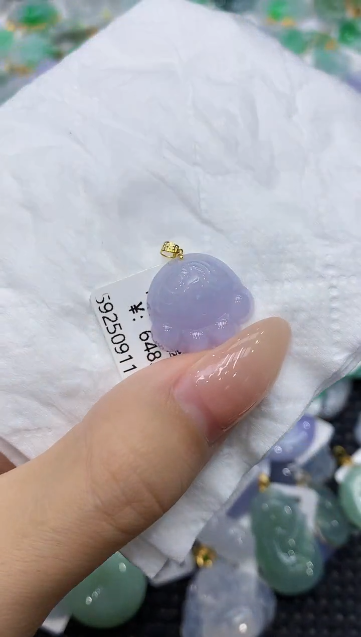 颈饰18K金镶嵌翡翠111111111111