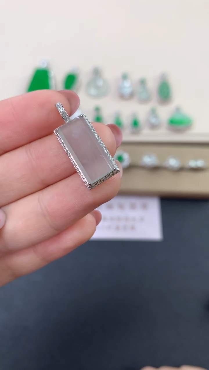 【闪购商品】翡翠18K金镶嵌吊坠(不含链)无事牌1980