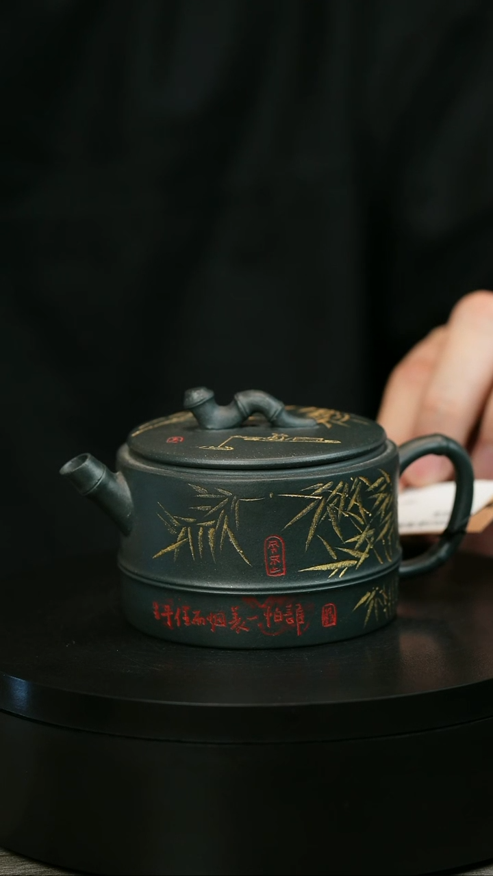 茶壶紫砂H2201余海燕描金竹刻太湖石