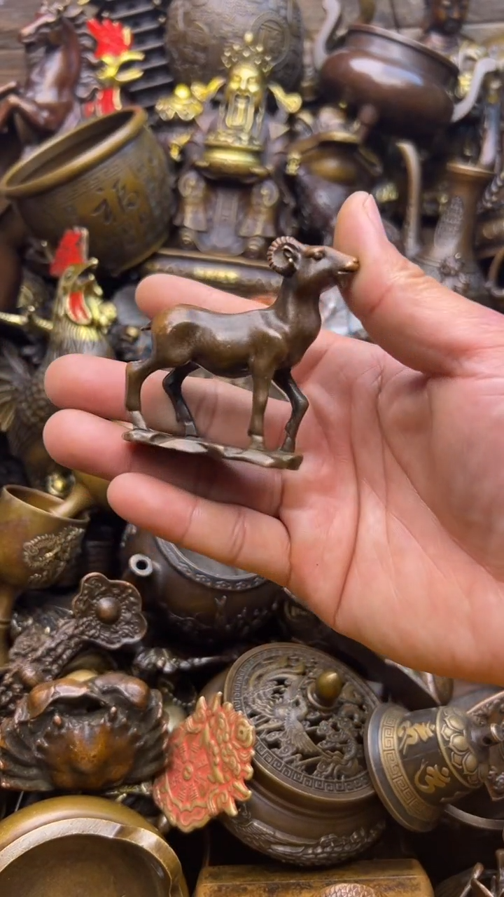 精美铜器，点击下单