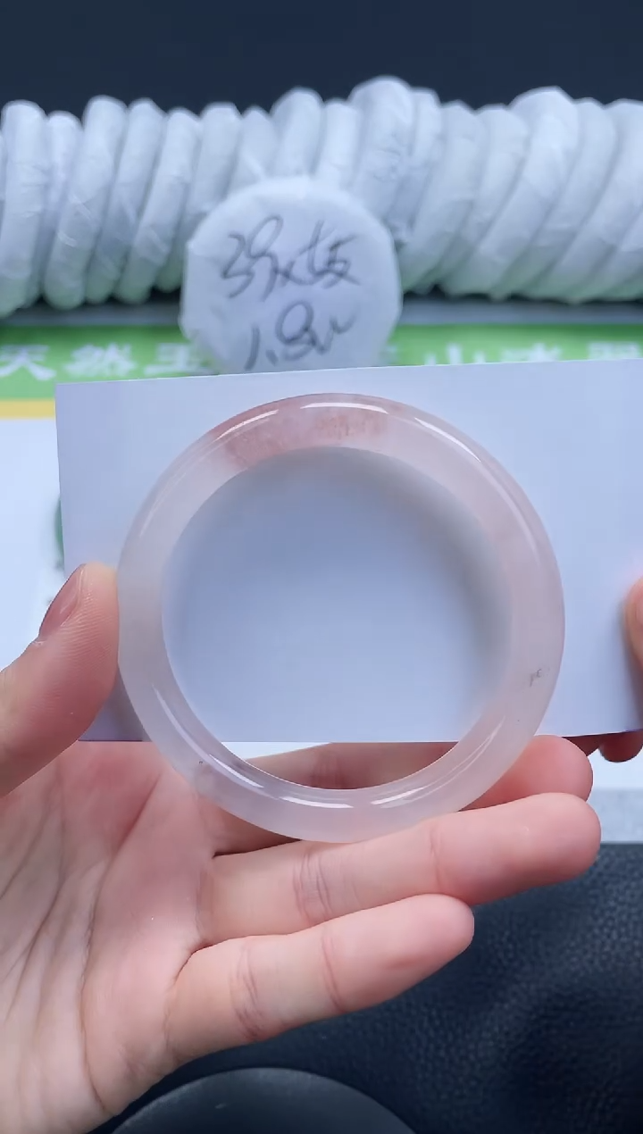 【闪购商品】石英质玉手镯未镶嵌A145-54+