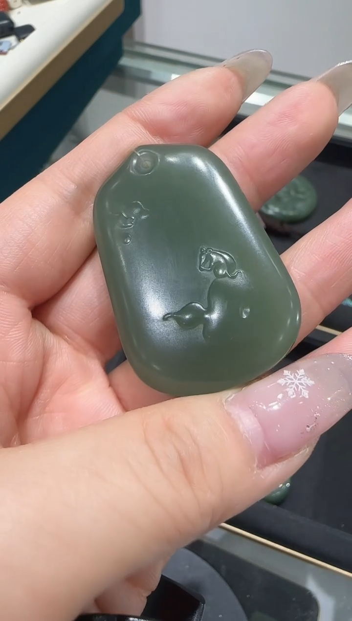 【闪购商品】和田玉吊坠/多样性发未镶嵌R478