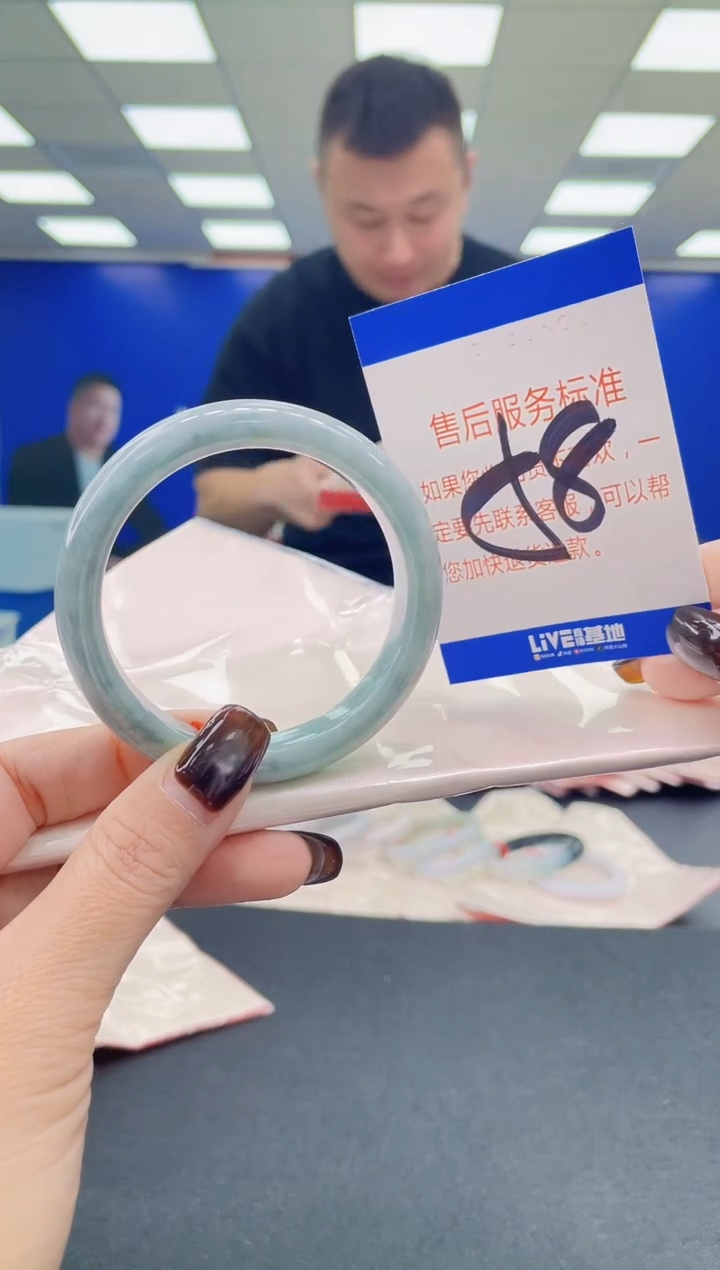 未镶嵌手镯翡翠AAAAAAAAAA