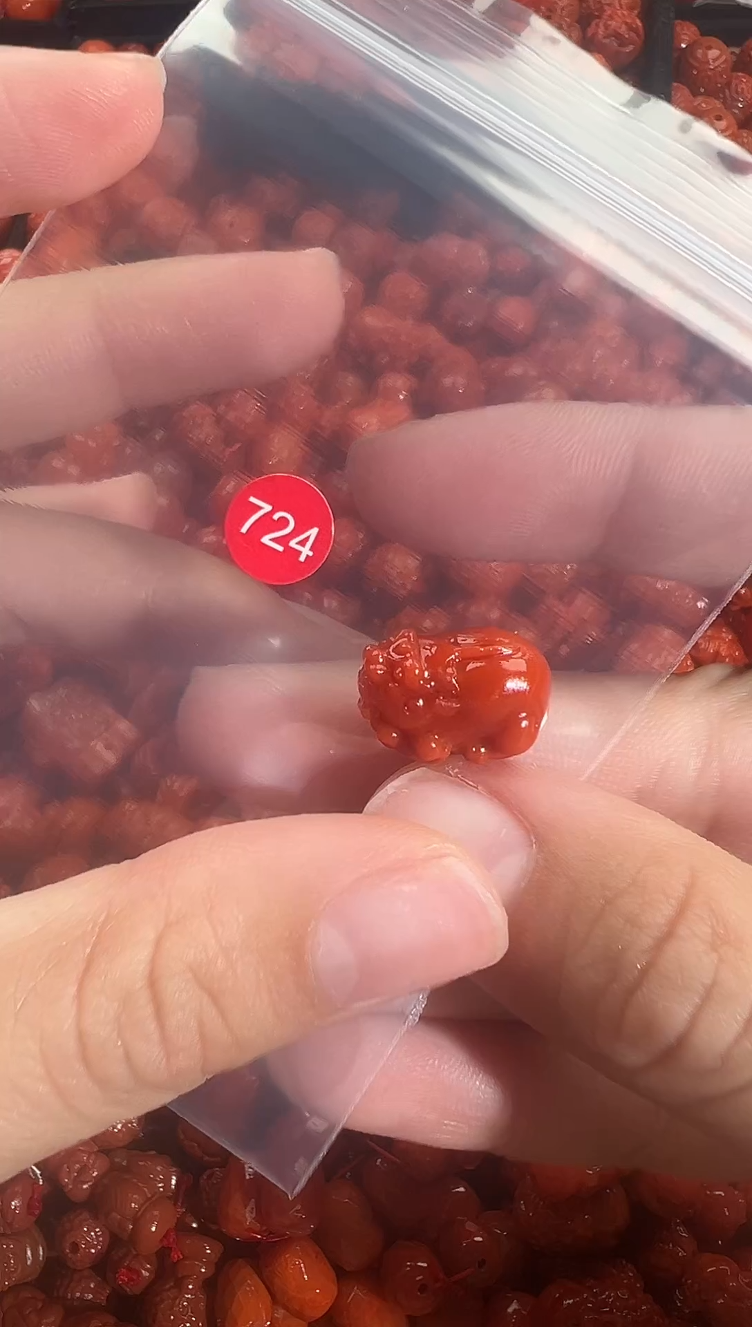 颈饰未镶嵌南红玛瑙1