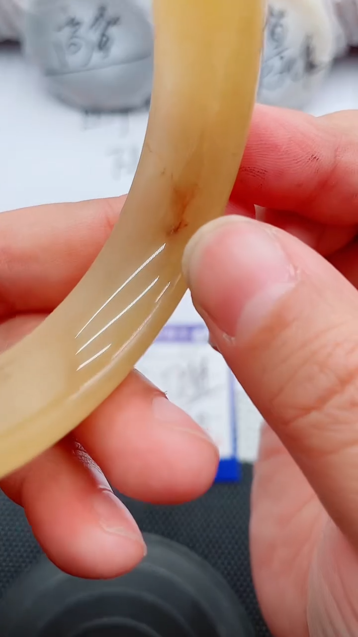 未镶嵌手镯石英质玉32-57-58