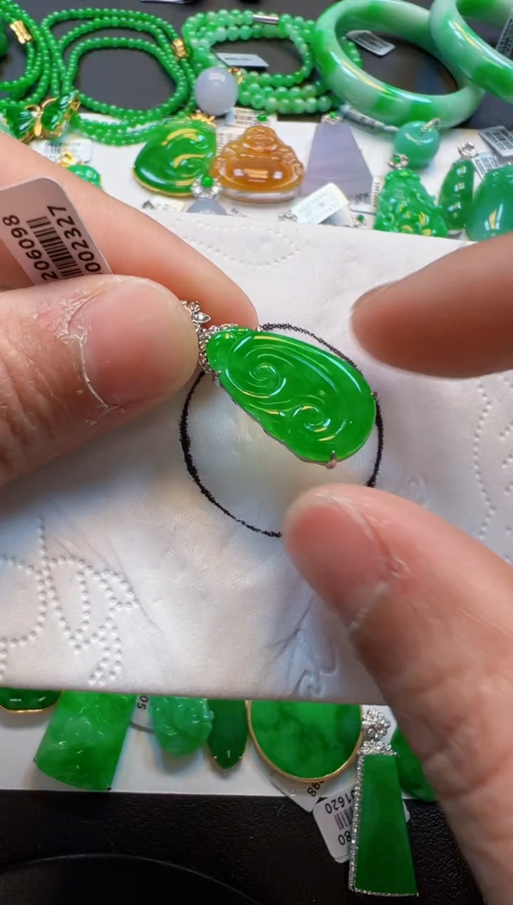 【闪购商品】定制翡翠18K金镶嵌2980元