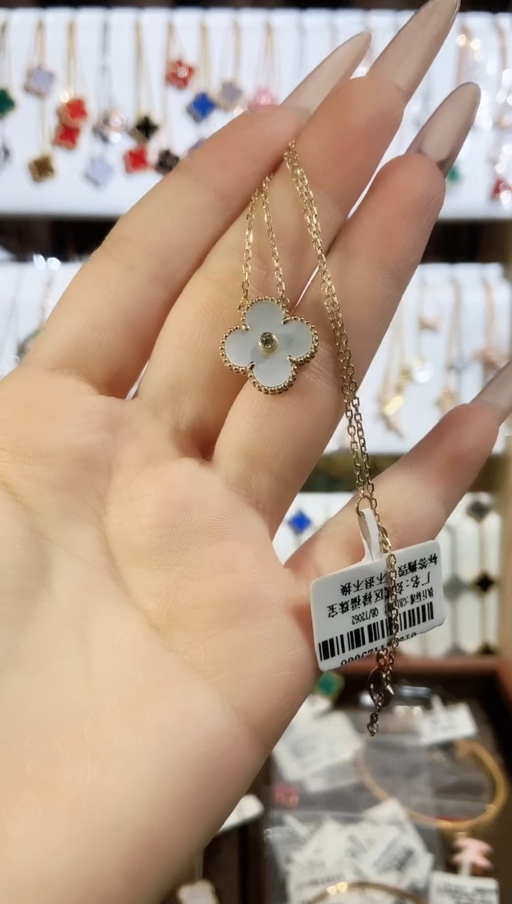 【闪购商品】钻石套链18K金镶嵌钻石K黄