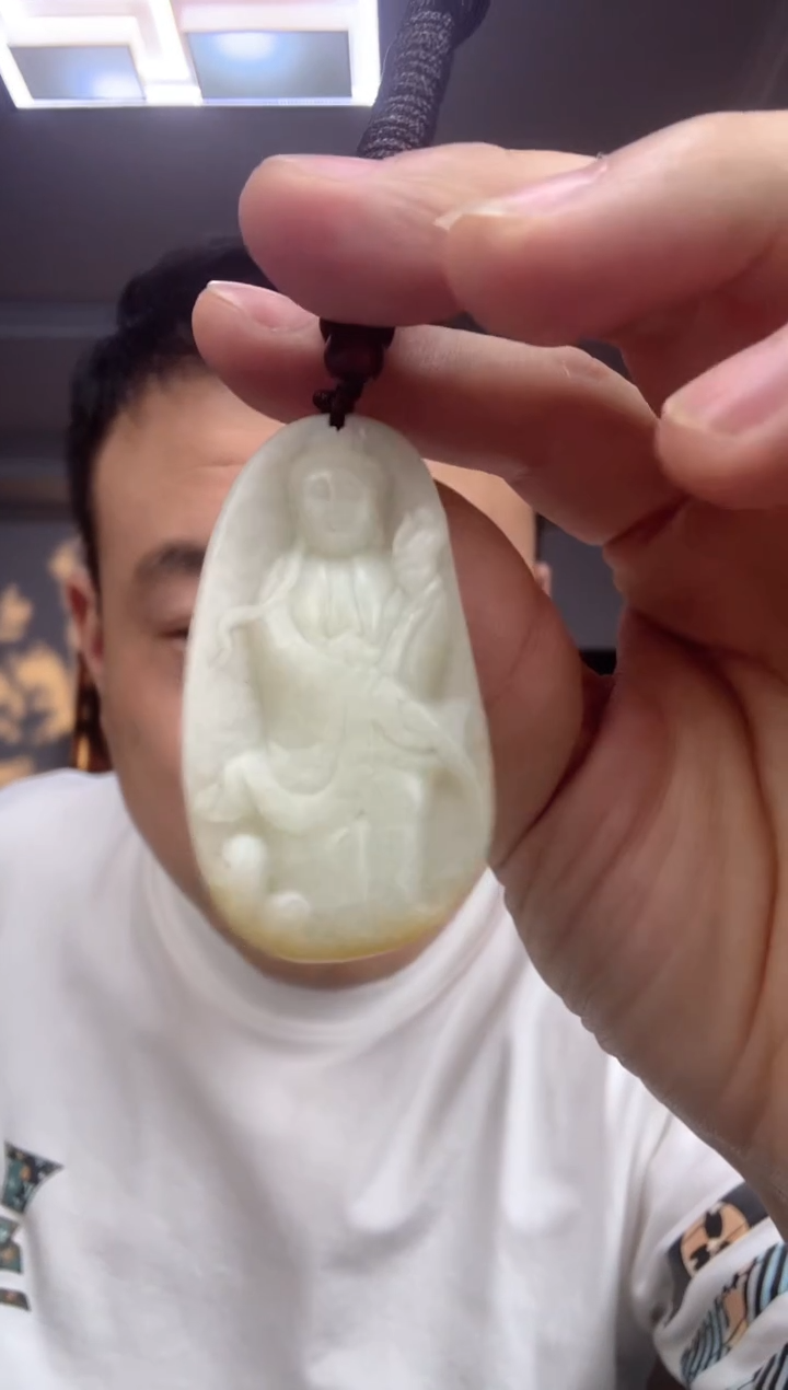 和田玉未镶嵌颈饰1