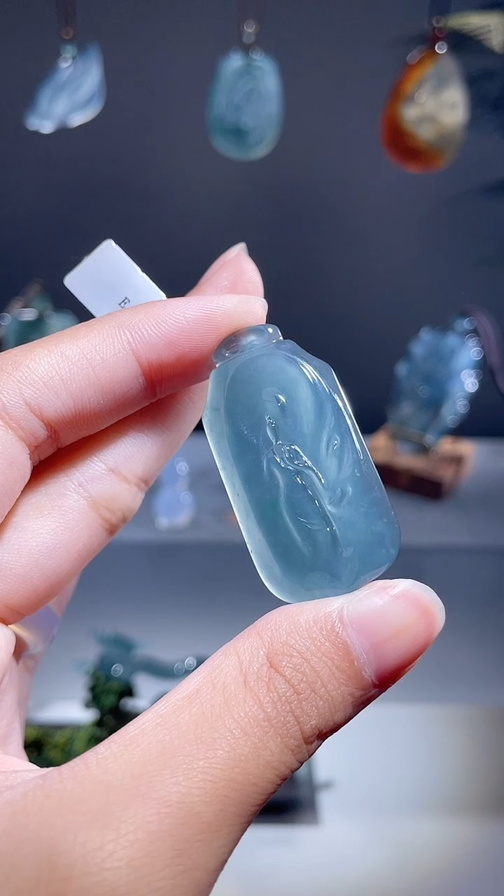 颈饰未镶嵌翡翠悟道