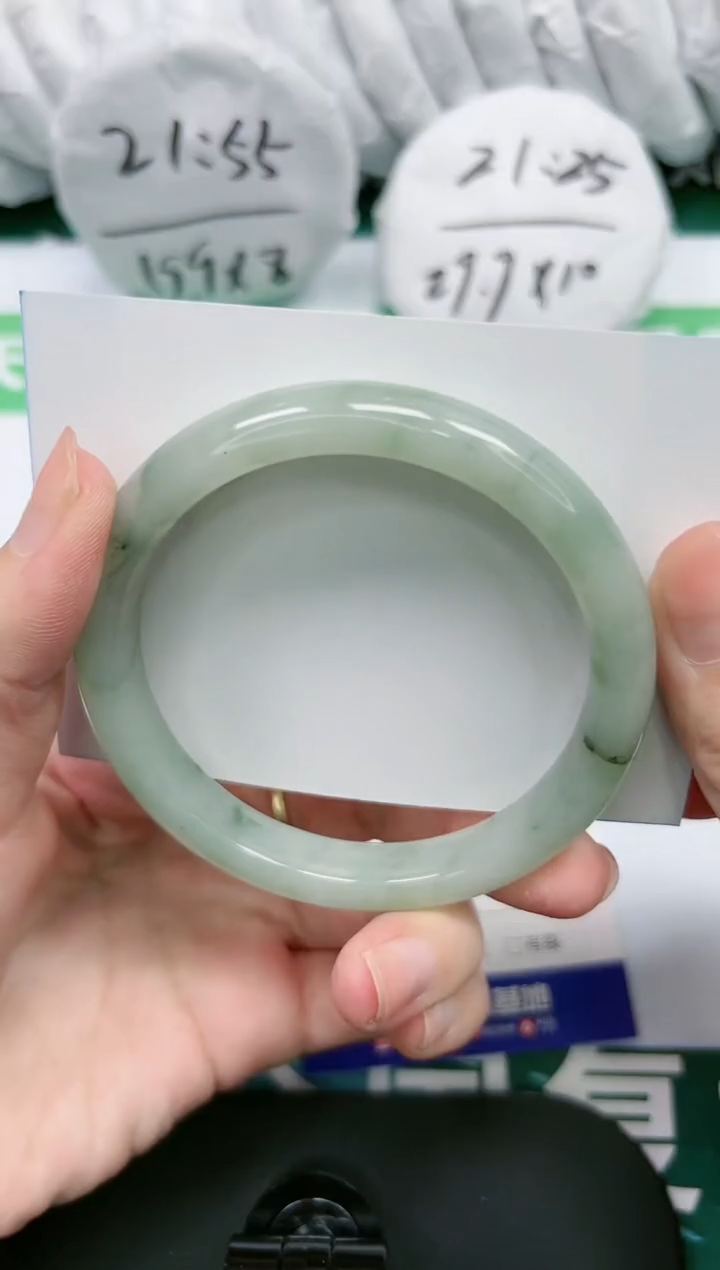 【闪购商品】石英质玉手镯未镶嵌K60-62