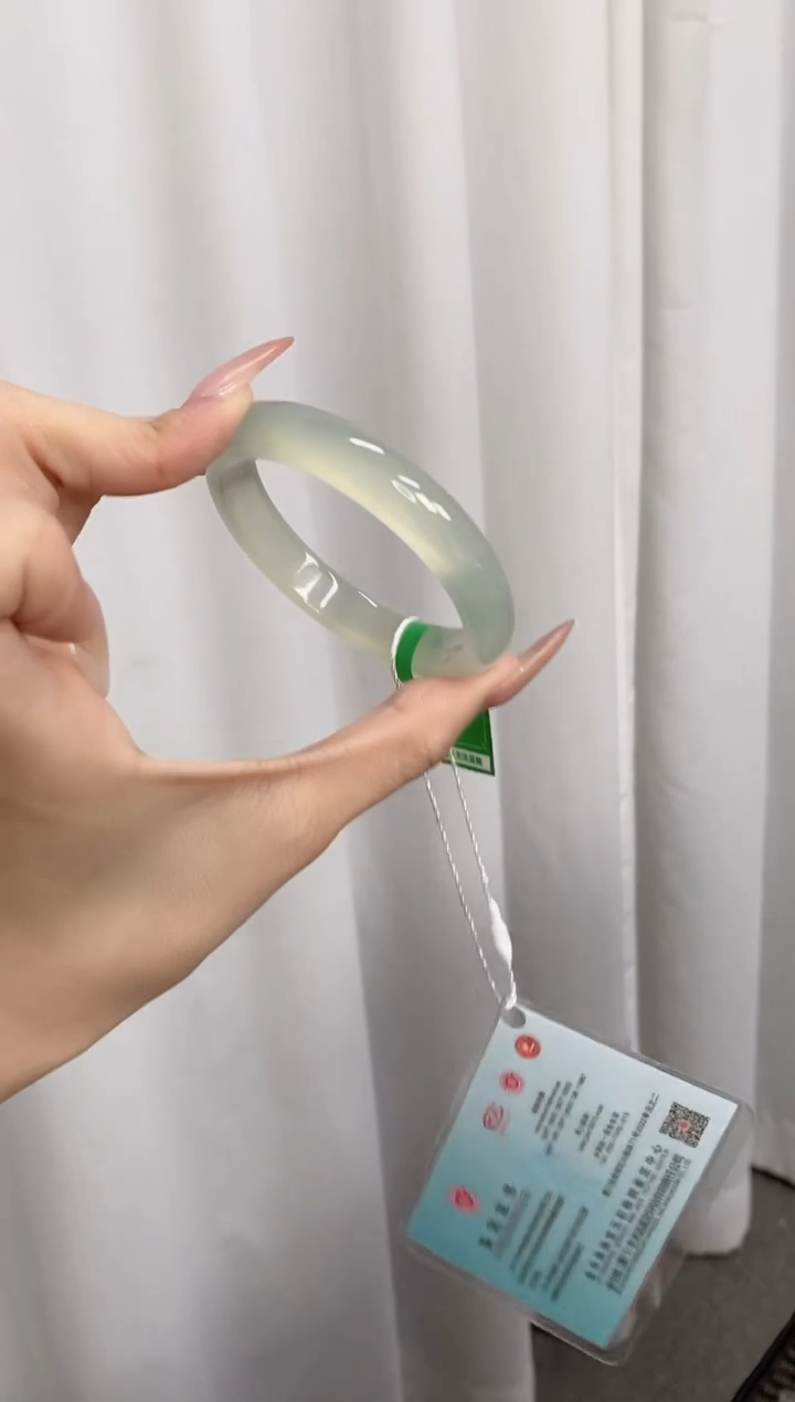 【闪购商品】玛瑙/玉髓手镯未镶嵌55-56圈