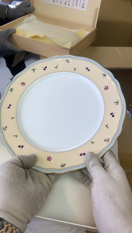 【闪购商品】中古回流瓷器好看，谨慎参拍