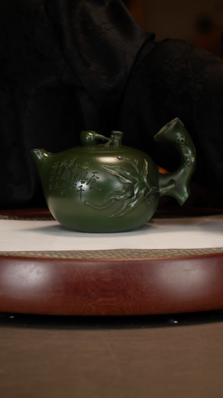 【闪购商品】紫砂茶壶可心绿泥圣桃壶 +咸仲英+持平盆