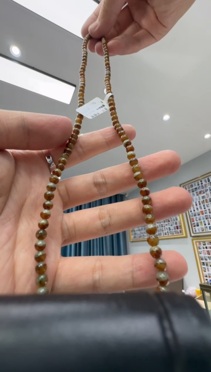 颈饰未镶嵌翡翠天然翡翠A货孤品一件
