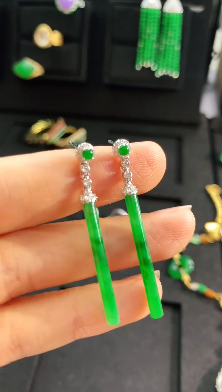 【闪购商品】翡翠耳饰18K金镶嵌耳饰