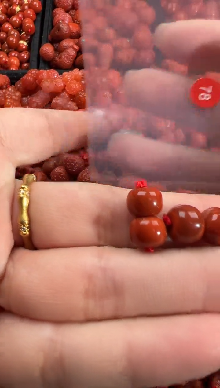 南红玛瑙未镶嵌颈饰1