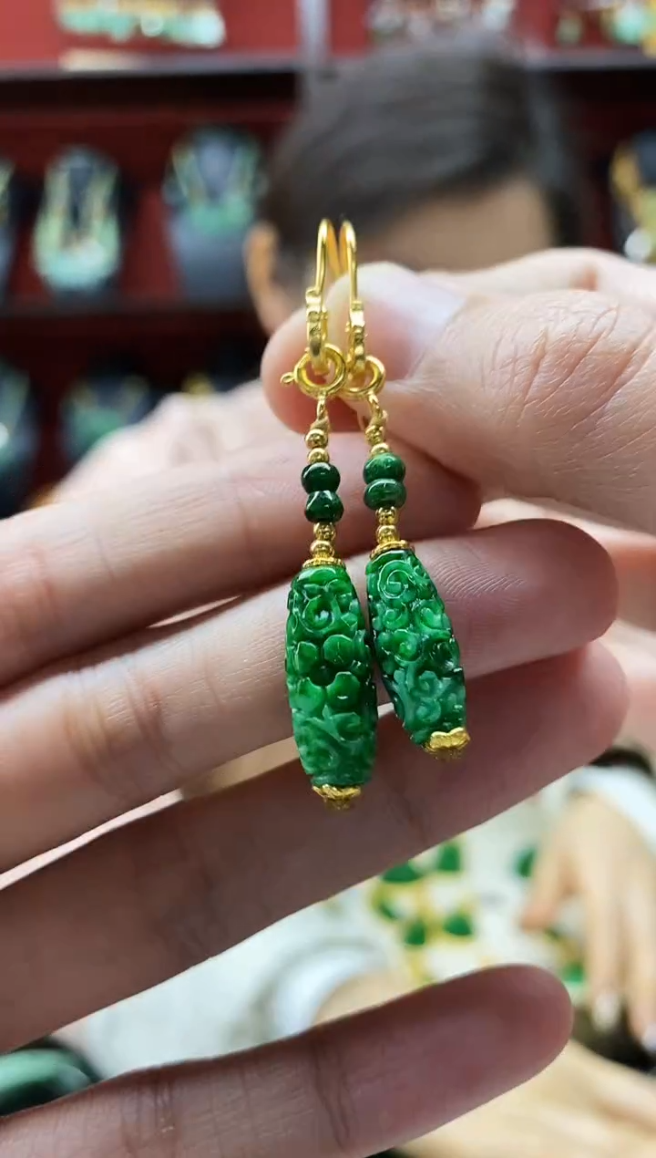 颈饰未镶嵌翡翠翡翠耳饰