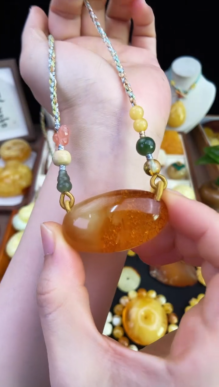 琥珀未镶嵌珠宝奇石柒月