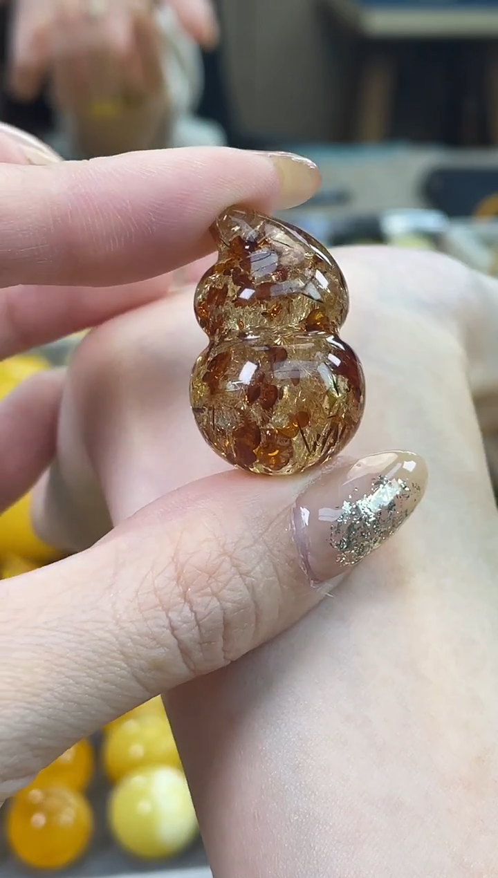 裸石琥珀未镶嵌J17