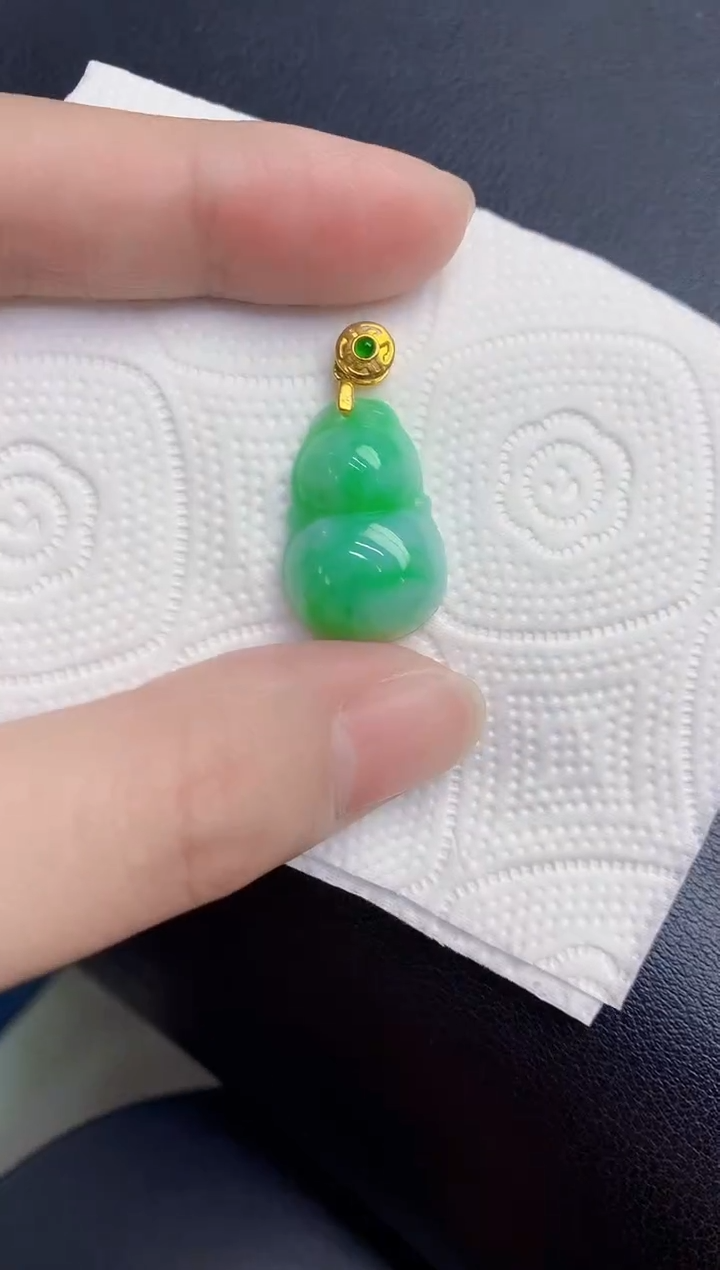 颈饰未镶嵌翡翠天然翡翠缅甸A货