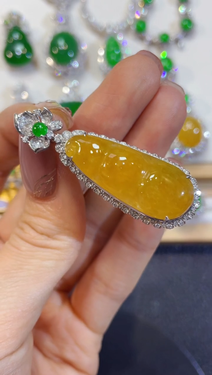 吊坠(不含链)18K金镶嵌翡翠团购14