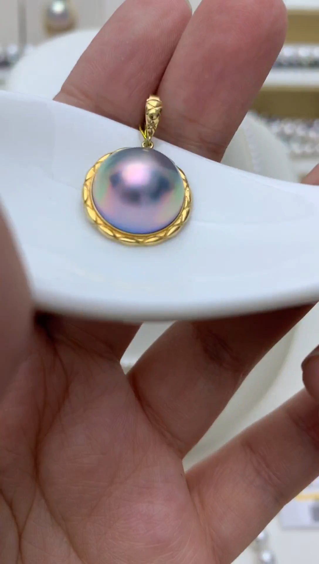 18K金镶嵌颈饰拼合珍珠（马贝珠）e92 