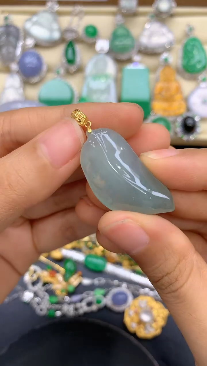 翡翠18K金镶嵌颈饰48-中国好珍宝