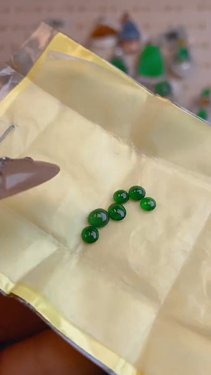 【闪购商品】定制翡翠未镶嵌天然A货翡翠64