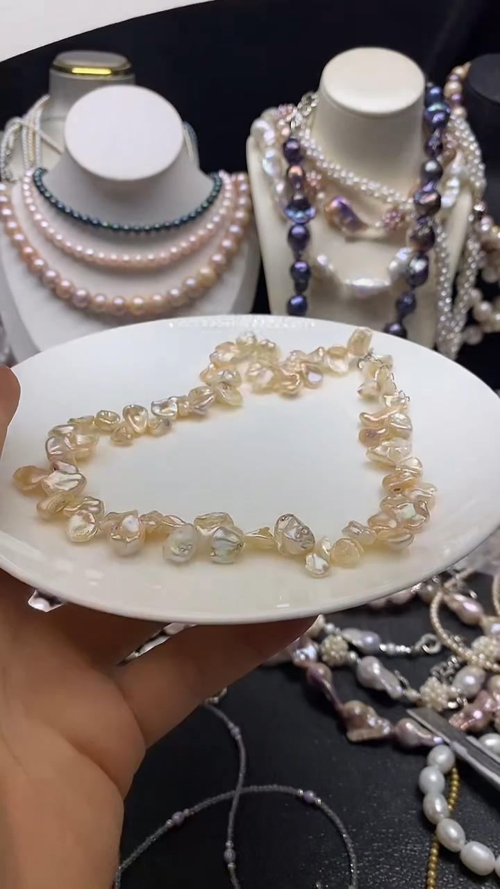 颈饰未镶嵌淡水珍珠多人