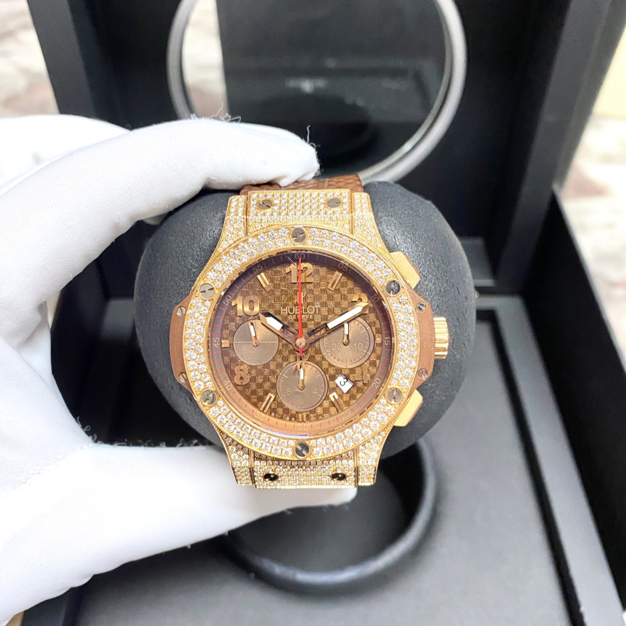 99新 Hublot/宇舶表 301玫金原钻/哈馆/单表44mm