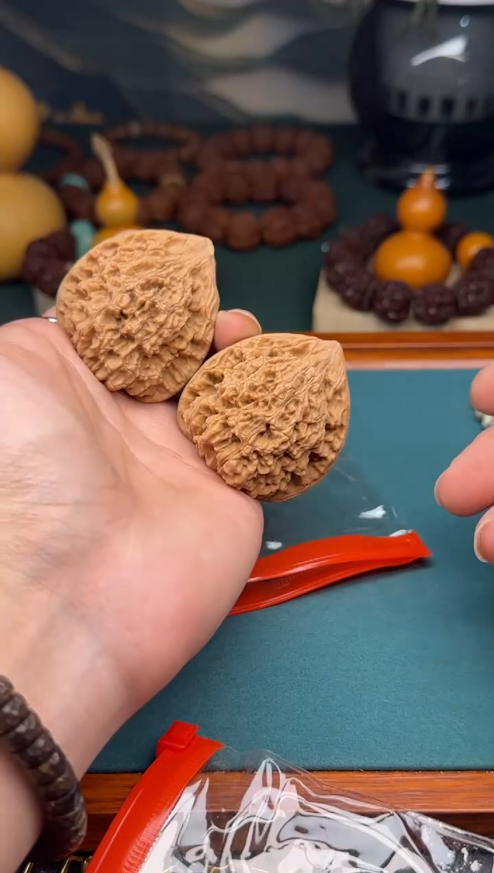 【闪购商品】文玩核桃把件官帽004 磕碰 无配件