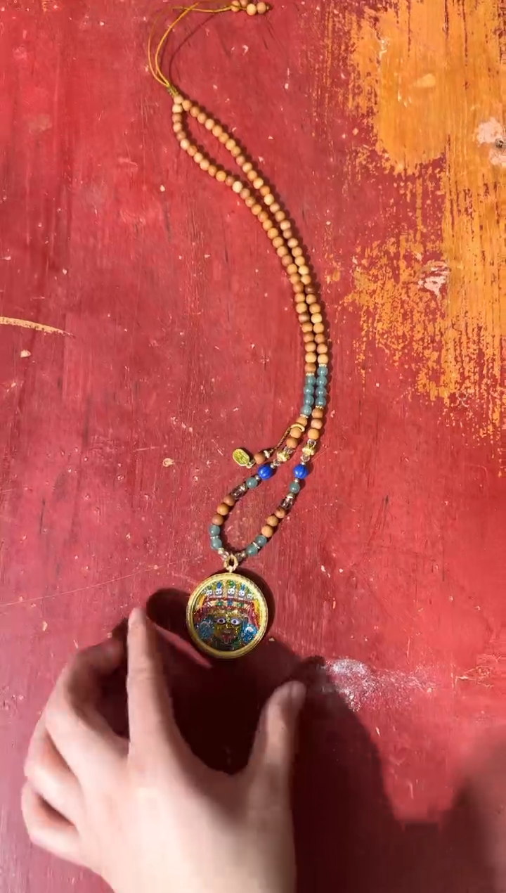 卷轴画龙妹的唐卡tk16