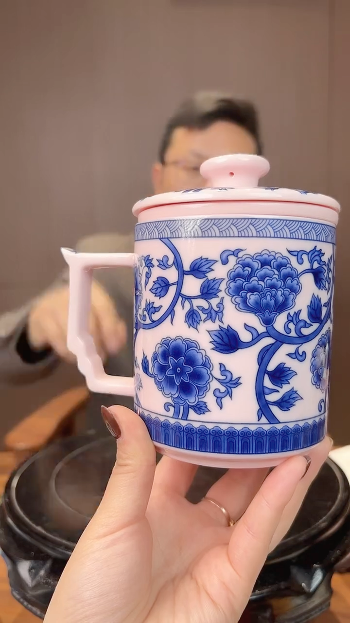 C57景德镇红稀稀青花花花杯