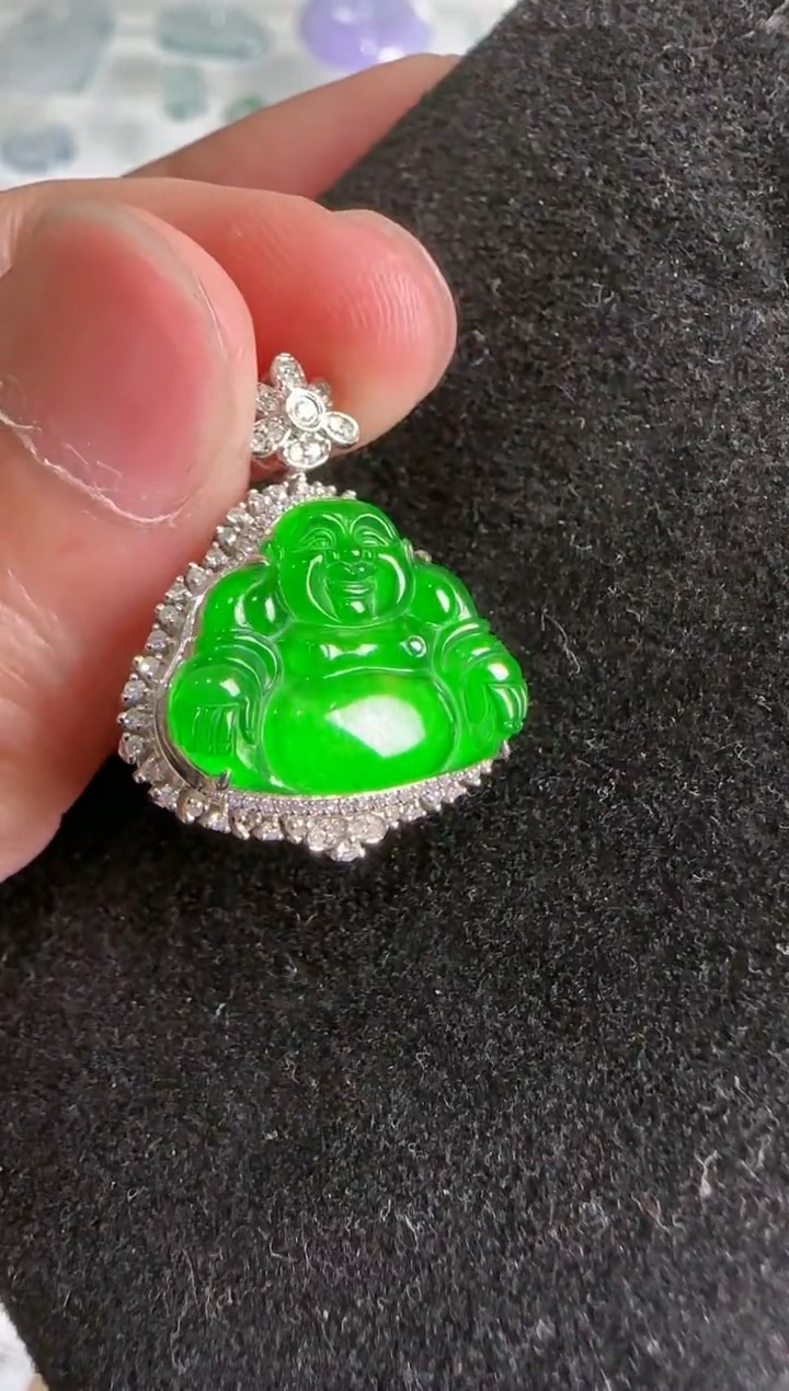 【闪购商品】翡翠吊坠(不含链)18K金镶嵌··