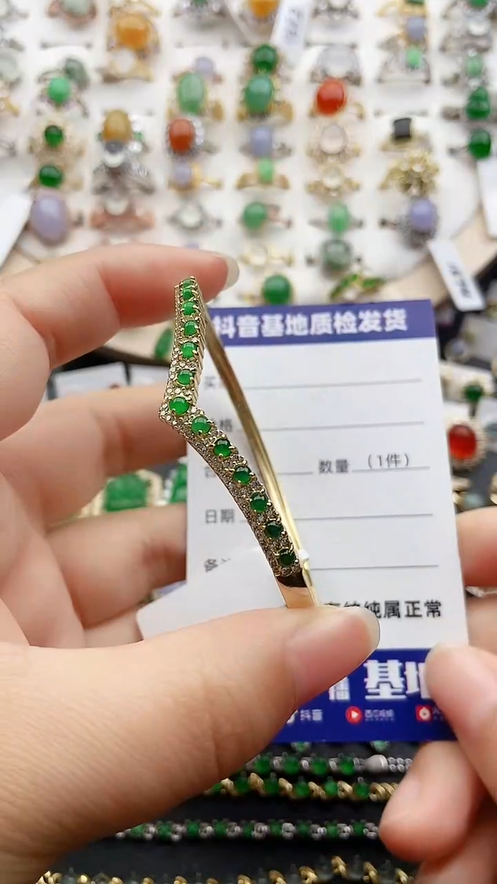 【闪购商品】翡翠手镯银S925镶嵌1111