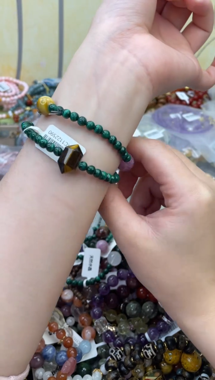 未镶嵌孔雀石手饰499