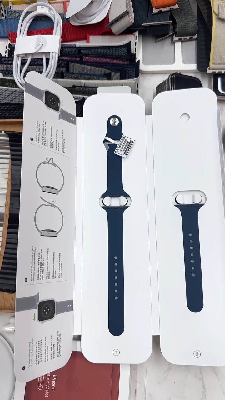 准新品小表盘 深邃蓝硅胶 