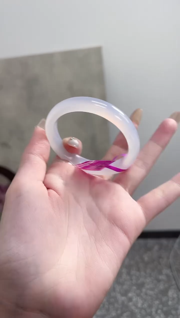 【闪购商品】玛瑙/玉髓手镯未镶嵌54-55圈 需要包容