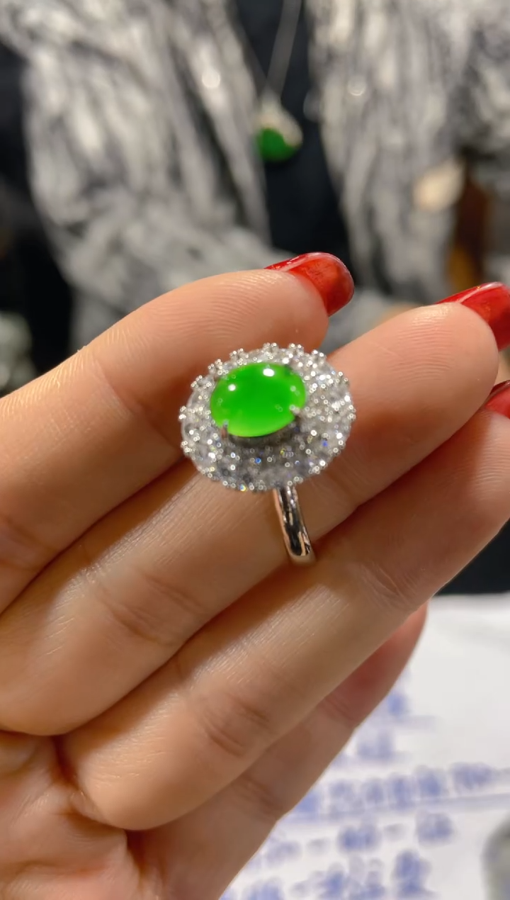 【闪购商品】翡翠颈饰未镶嵌天然A货翡翠多样性发货拍一发一