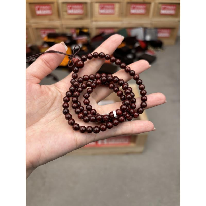 STJ049血檀手串 无礼盒