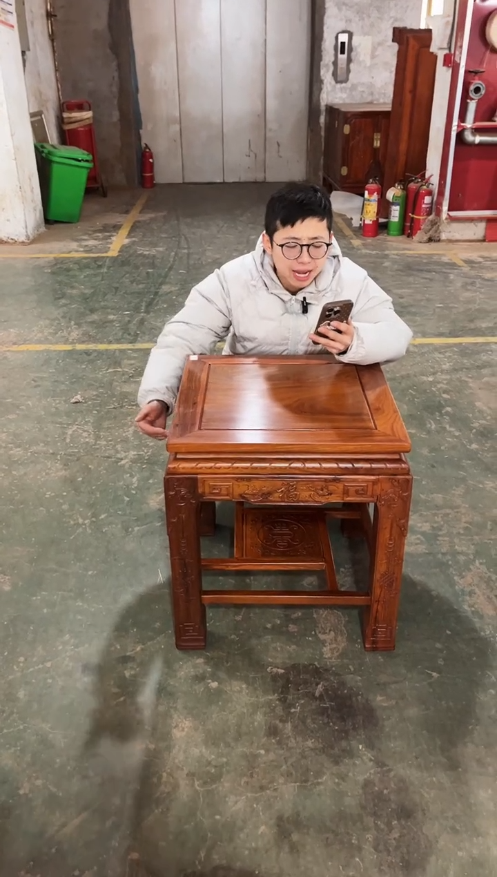 【闪购商品】花梨木类成套家具C05