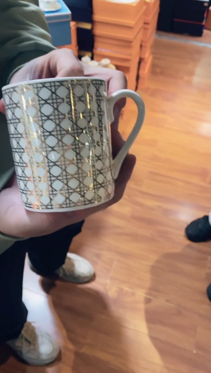 【闪购商品】杯鸿辉家品牌瓷器，京东包邮！