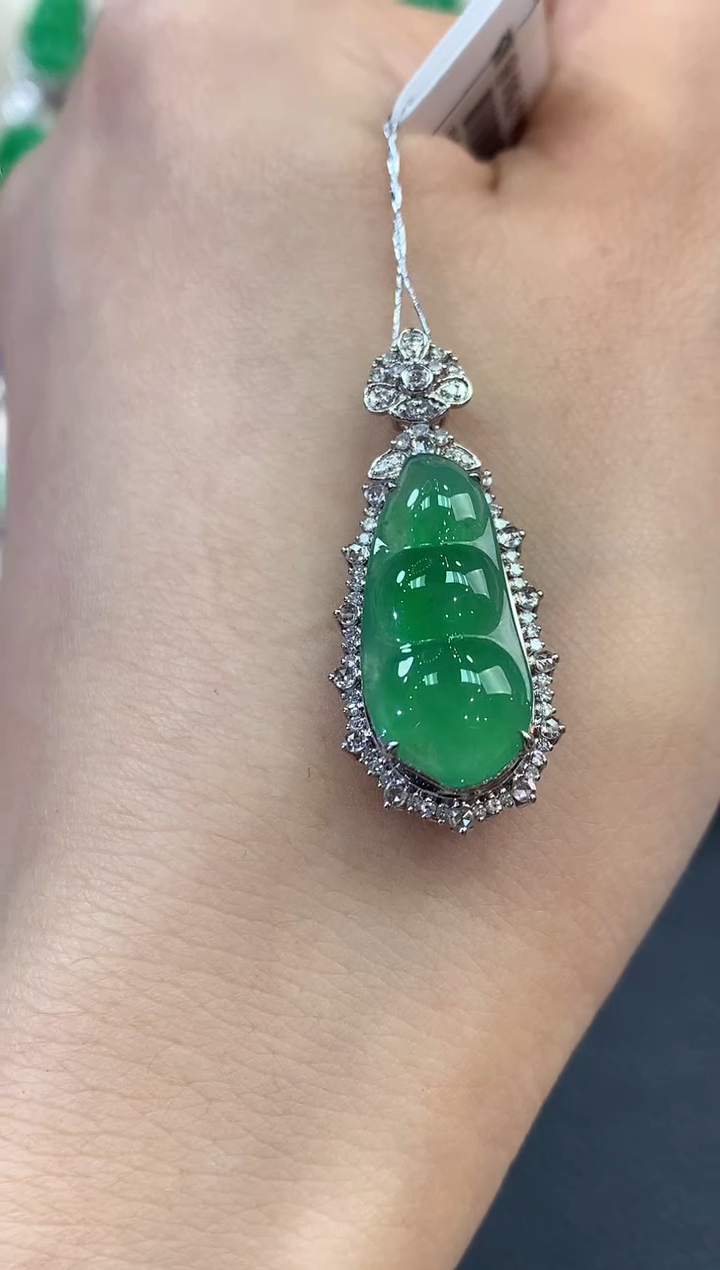 【闪购商品】翡翠吊坠(不含链)18K金镶嵌 C40