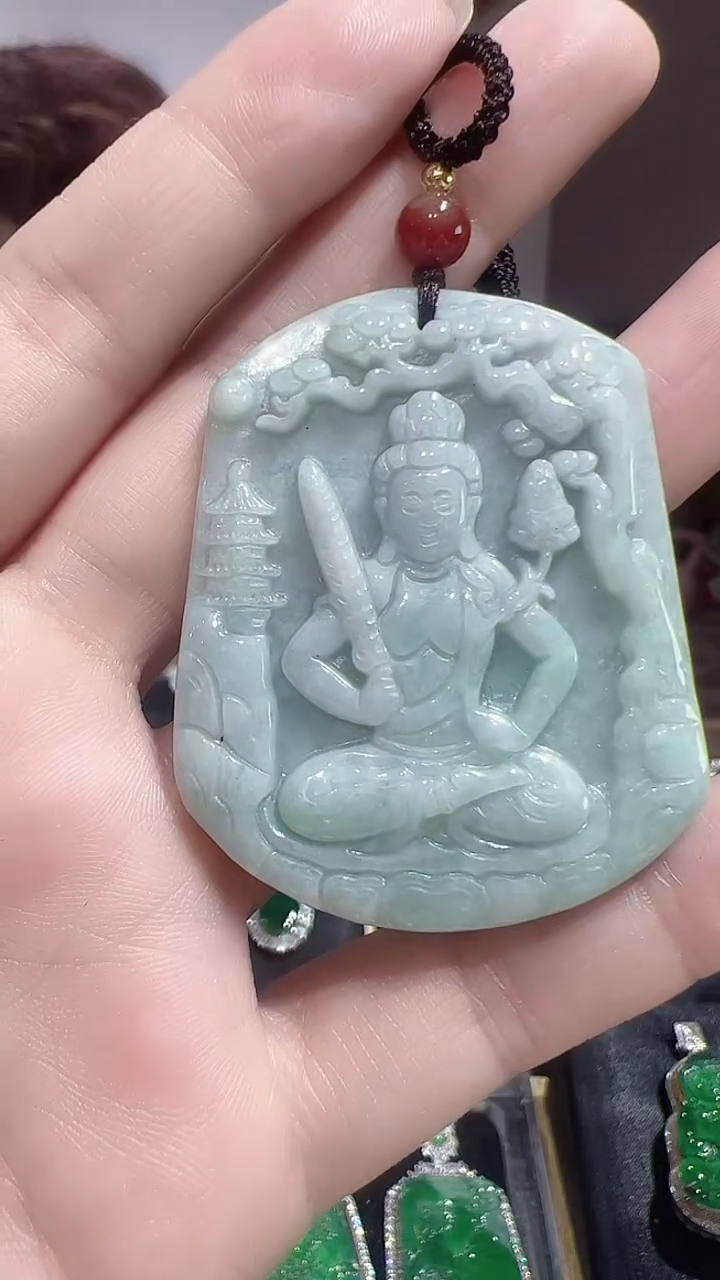 颈饰未镶嵌翡翠2025120481