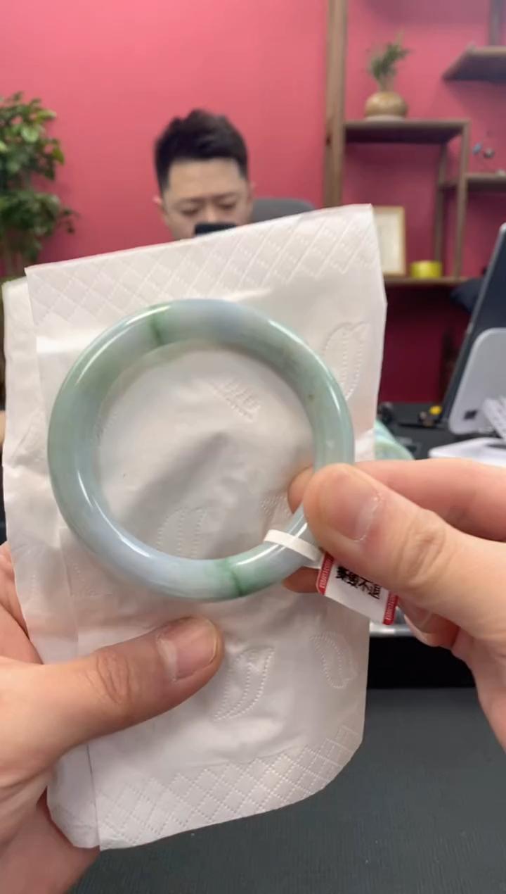 【闪购商品】翡翠手镯未镶嵌00003773
