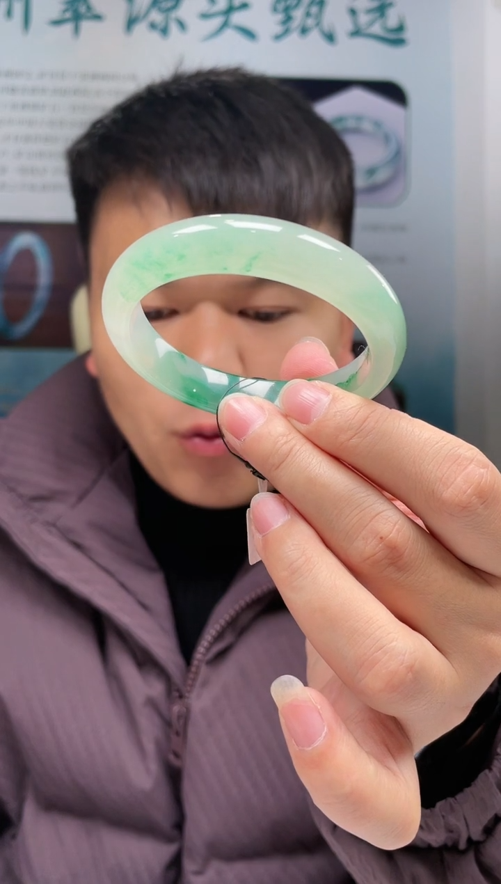 【闪购商品】石英质玉手镯未镶嵌非洲翠手镯多样性发货