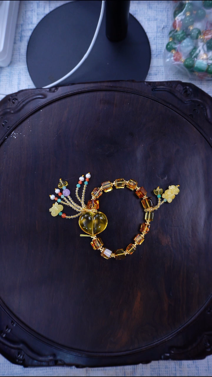 手链琥珀未镶嵌1.4日 多样性发其一