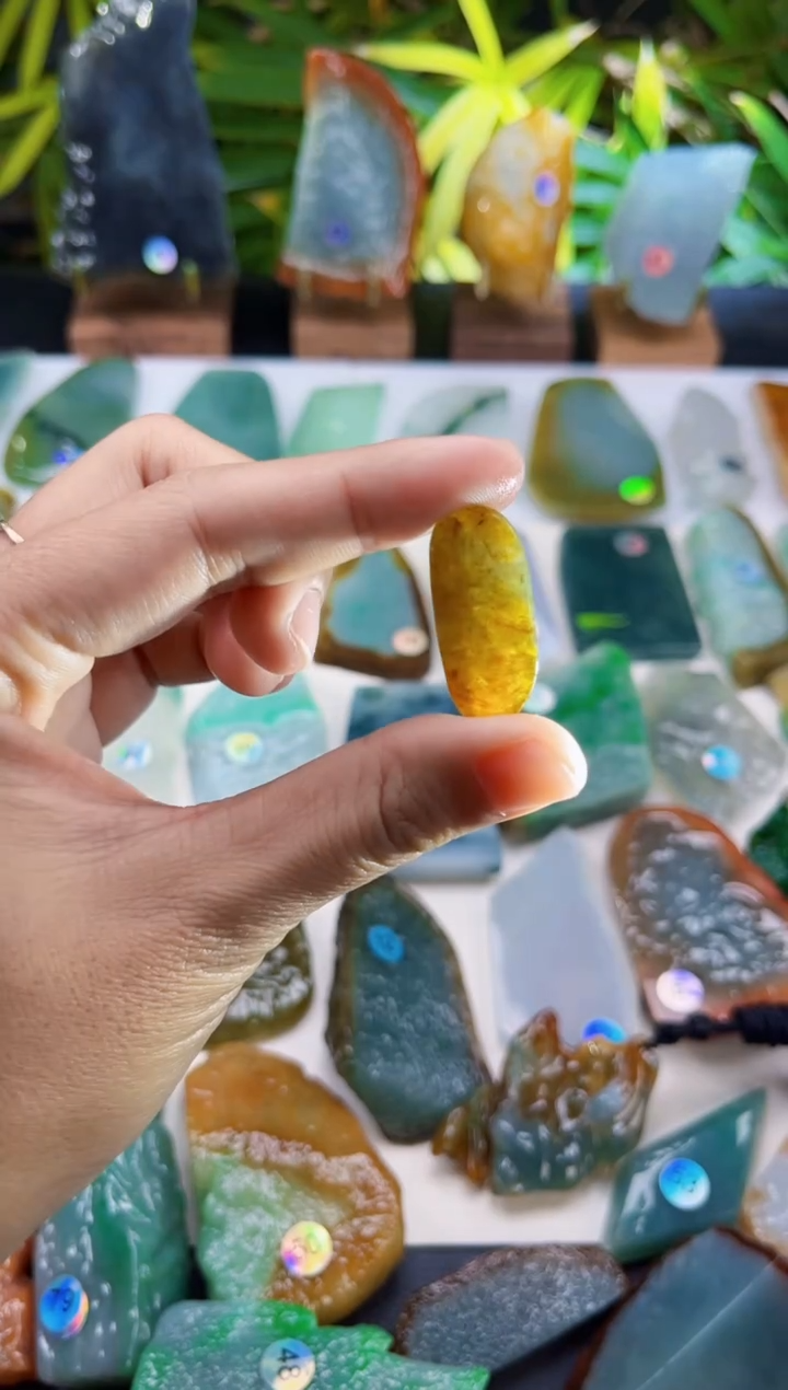 未镶嵌定制翡翠1