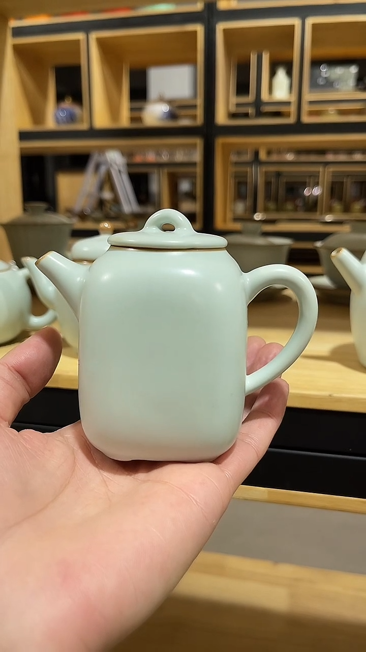 天青汝窑有方壶不含礼盒，冲单福利